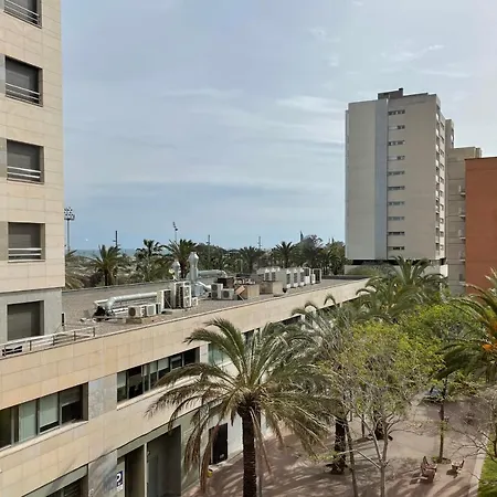 With Sea Views Next To The Of Mar Bella Apartamento *